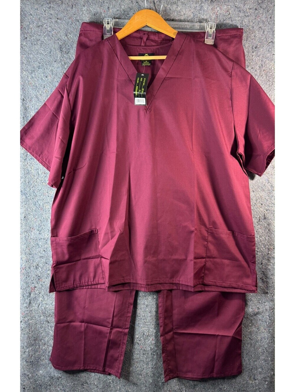 Natural Uniforms Scrub Set 3X Burgundy V-Neck Top Pants Pockets NWT